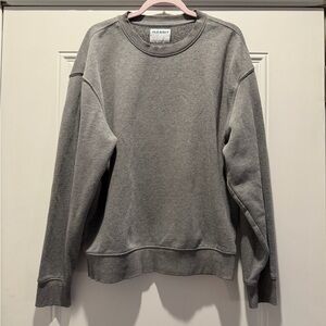 Old Navy Men's Crewneck Sweater in Gray